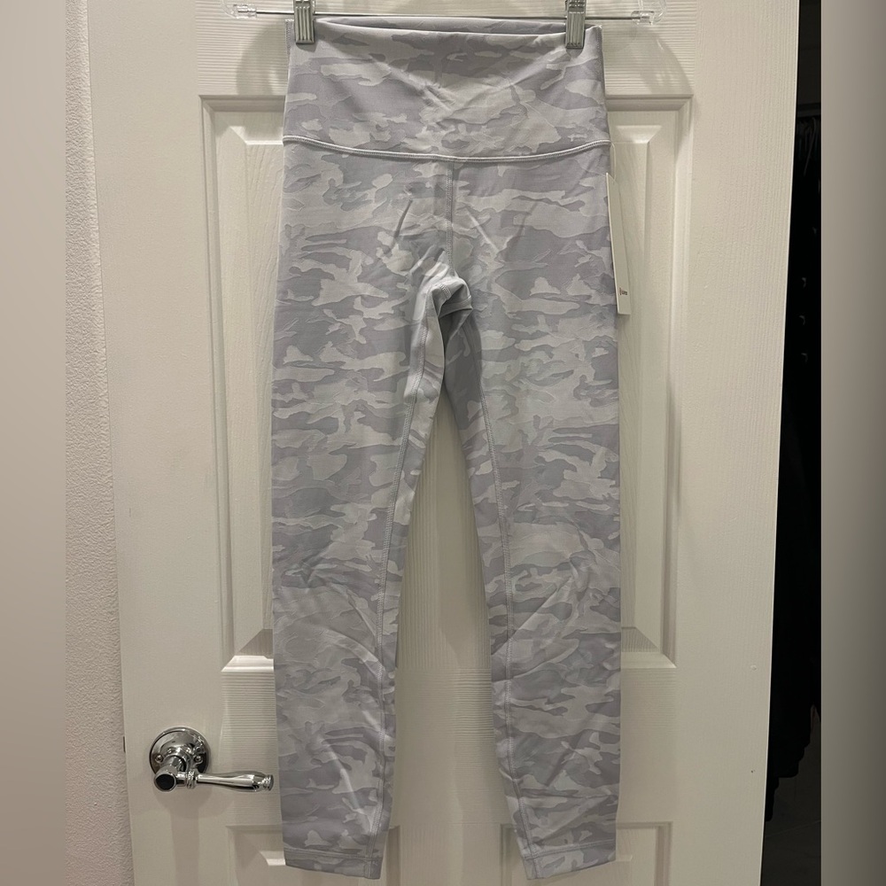 NWT! Lululemon Grey Camouflage Leggings